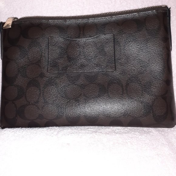 COACH - Men's ID Wallet - (Strap Not Inclulded) - Picture 3 of 8